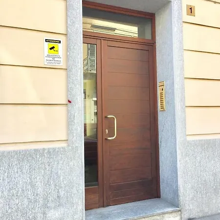 Regina Apartment_city Center Turin